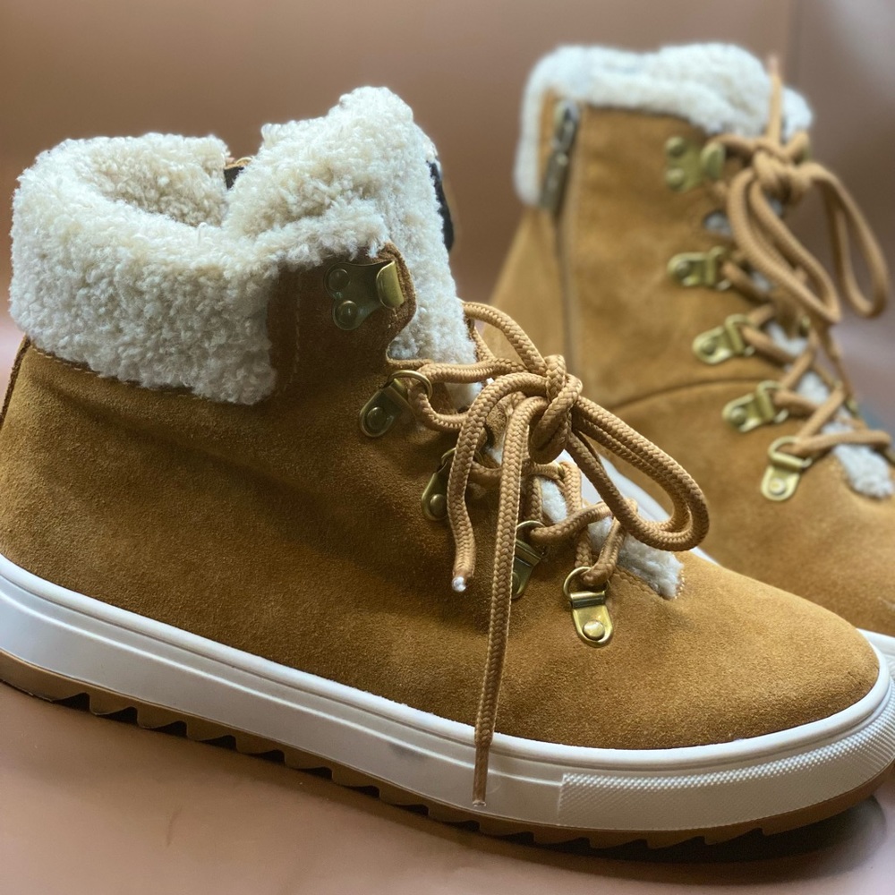 Aqua college boots
